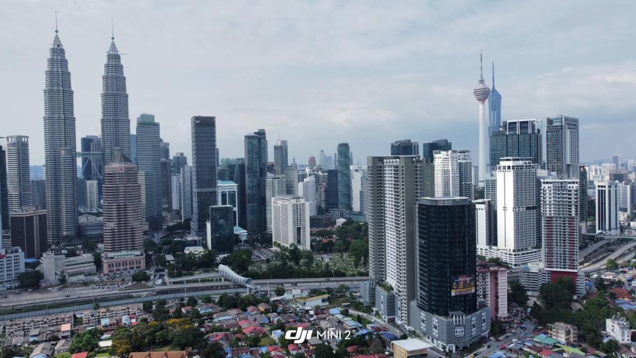 Legasi Kampung Baru Guesthouse クアラルンプール エクステリア 写真